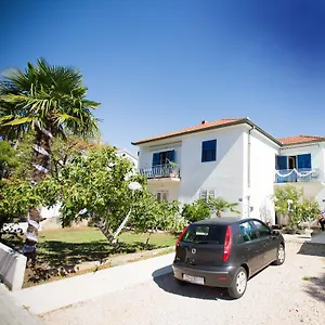 morosini-apartments.hotelinzadar.com/